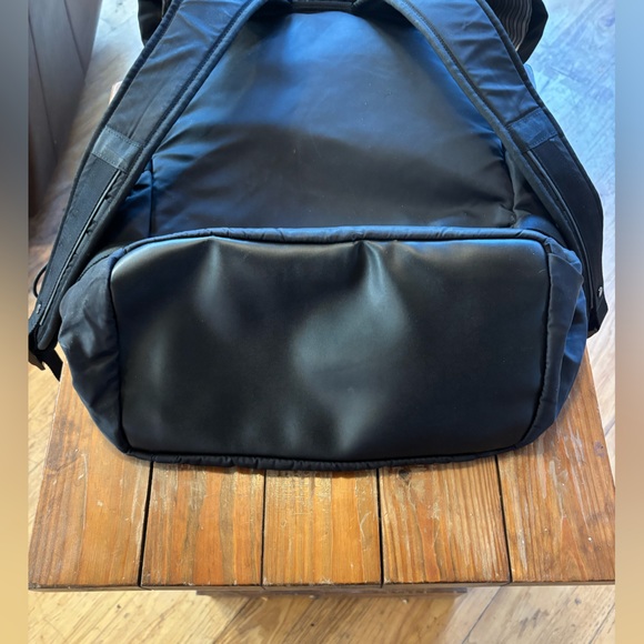 45l backpack rain cover Cover-Large (30L & 45L) Rapala Rippin Rap 07 COLOR:CAVERN and the toughest Rain prop_65_warning